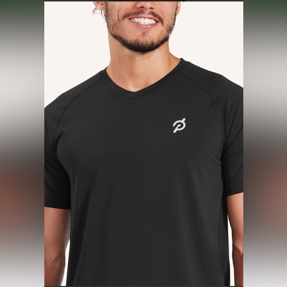 Peloton Men’s Tech Classic V-neck Short Sleeve - Picture 2 of 7